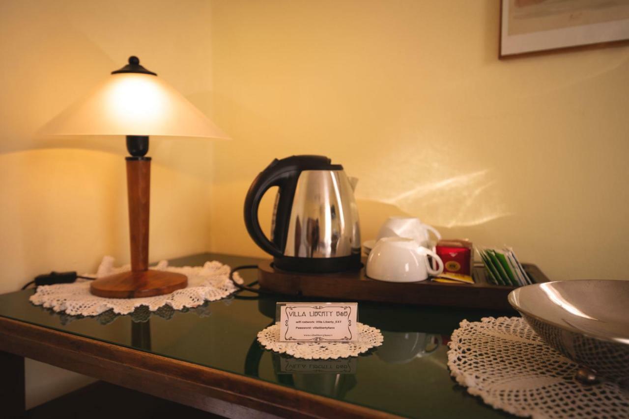 Villa Liberty B&B Фано Екстериор снимка
